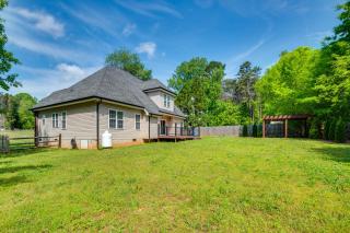 Boat, Fish and Hike Home with Deck in Mooresville! - Mooresville - 9