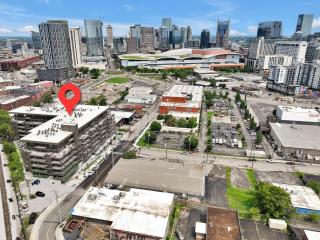 Honky Tonk Hideaway, Walk to Broadway, Pool, Gym and Parking - Nashville - 5