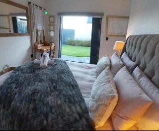 White Feather Wellness Spa and Guest Rooms Yzerfontein - Yzerfontein - 0