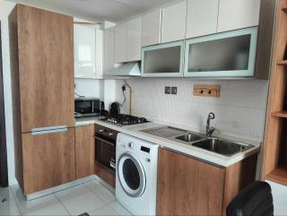 Modern Studio with free Netflix - Close to Metro - 7