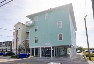 Connollys Salty Daze by Bryant Real Estate - Carolina Beach - 0