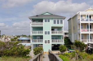 Connollys Salty Daze by Bryant Real Estate - Carolina Beach - 8