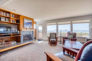 Breakers Beach House 7 - Meredith Lodging - 8