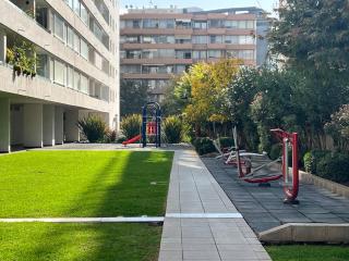 Lujoso depto en Las Condes a una cuadra del metro Hernando Magallanes - Santiago - 1
