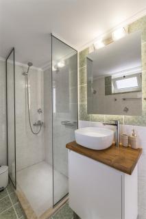 SugarDustApt Elegant Retreat 150m from the Sea - Chania - 5