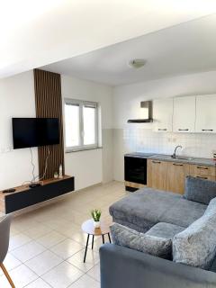Apartments Elvira - Drage - 2