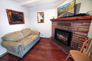 Sunnyside Knoll- 11 apts - 9