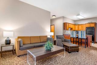 Best Western Plus Mill Creek Inn - 1