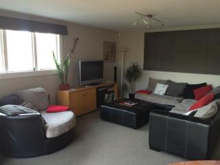 English Tudor House - 4