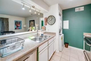 9 Mi to Dtwn Dallas: Cozy Couple's Getaway - 8