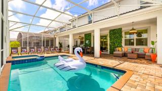 Upstay - ChampionsGate Home w Hot Tub-Pool-Cinema - Davenport - 0