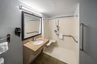 Super 8 by Wyndham Alexandria LA - Alexandria - 5