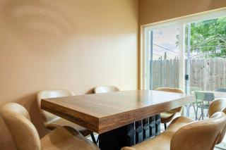 Cozy 2BR Home Mountain Views Pet Friendly - 7