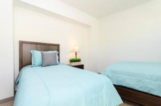 Charming 3 Bedroom Apartment with Pool Near San Diego Convention Center - San Diego - 6