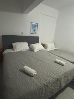 Scirocco Rooms - Loutro - 3