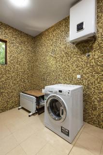 Sunny Peach Villa - 9