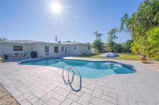 3 Palms Pool Home - 7