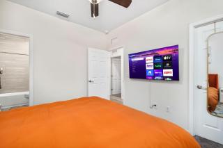 Beautiful Home, Walk to UF, Newly built - Gainesville - 4