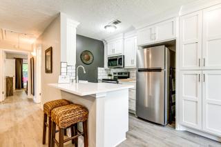 2 Mi to Texas AandM Pet-Friendly Duplex with Yard! - College Station - 9