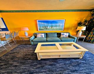 16th Floor 1 BR Resort Condo Direct Oceanfront Wyndham Ocean Walk Resort Daytona Beach 1606 - Daytona Beach - 7