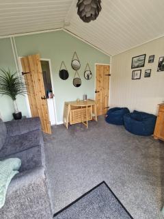 Beautiful 4-Berth Chalet with Sea View Pet Friendly - 0