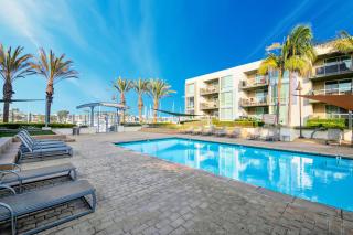 Luxury Marina Condos - Los Angeles - 0