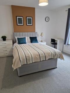 Spacious Luxury Room for working Professionals - Yeovil - 9