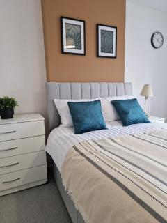 Spacious Luxury Room for working Professionals - Yeovil - 6