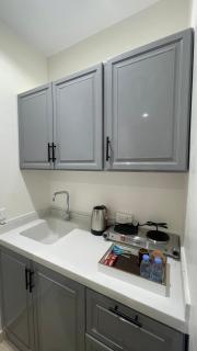 استديو فندقي واسع بالورود - 2