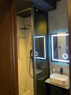 Shortlettingenugu - 6