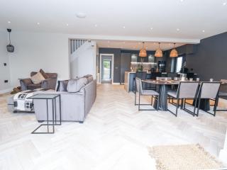 Ty Blodau - Prestatyn - 5