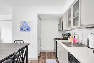 Studio Apt in Med Center 5 mins from NRG Stadium - Houston - 3