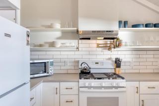 Cozy Whidbey Island Stay Steps on the beach Fireplace BBQ Near Trails - Freeland - 2
