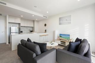 Bright 1-Bed Apartment Near City Centre - - 7