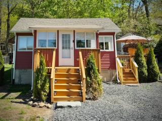 Peak to Lake Escape - 9