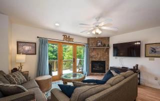 Lake Views! Hot Tub! Walk to Coffee & Lake Rentals - 2