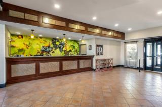 Best Western Plus Grapevine Inn - Sunnyside - 9