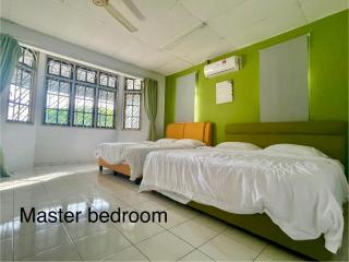 LOW SEASON PROMOTION! 4B12B max 19 pax Party House - Ipoh - 0