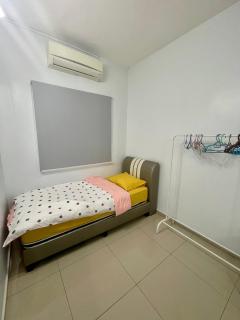 Ipoh Meru 20 pax Corner House - 1