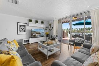 3 Bedroom Lake Front Townhouse - Absolute Gem Isla Del Sol - Tierra Verde - 9