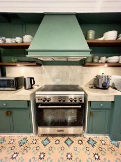 MiraNamin Nest SAMPAGUITA Suite - Balconies, Garden View, Pet Friendly with a Fee - 7