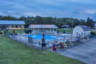 Homey Villa with Loft in Bloomington - Bloomington - 5