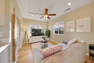 Trendy San Diego Home with Outdoor Space - 9