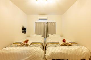 2mins walk to chidoribashi 12mins walk to nishikuzyou USJ Dotonbori nanba - 7