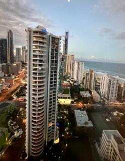 Ocean Bliss in Surfers - 4