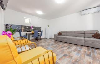 Nice Home In Seline With Wifi - 7