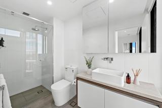 Valley Pad with City and Mountain views and Infinity Pool - Brisbane - 2