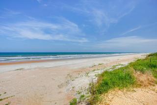 Spacious Home with Yard - 1 Mi to Ormond Beach - 5