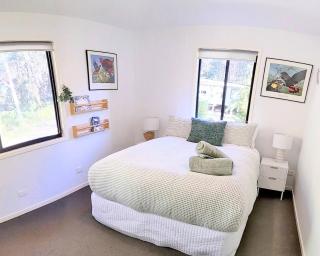 FernGully Escape | South Durras | 4 bed 3 bath - 1