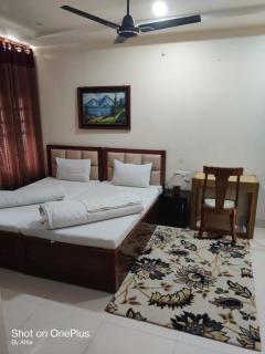 Joyable Homestay Near Sankardev Netralay - Guwahati - 5